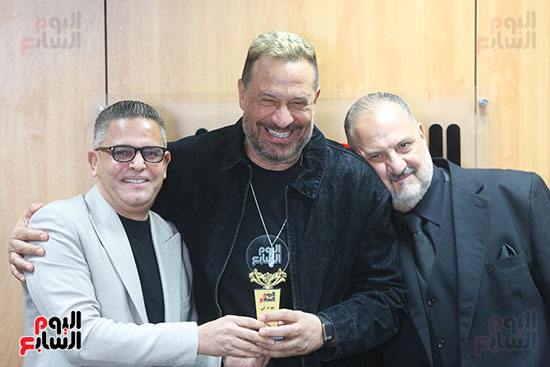 الكاتب الصحفي عبد الفتاح عبد المنعم رئيس تحرير اليوم السابع يكرم نجوم أولاد الراعي