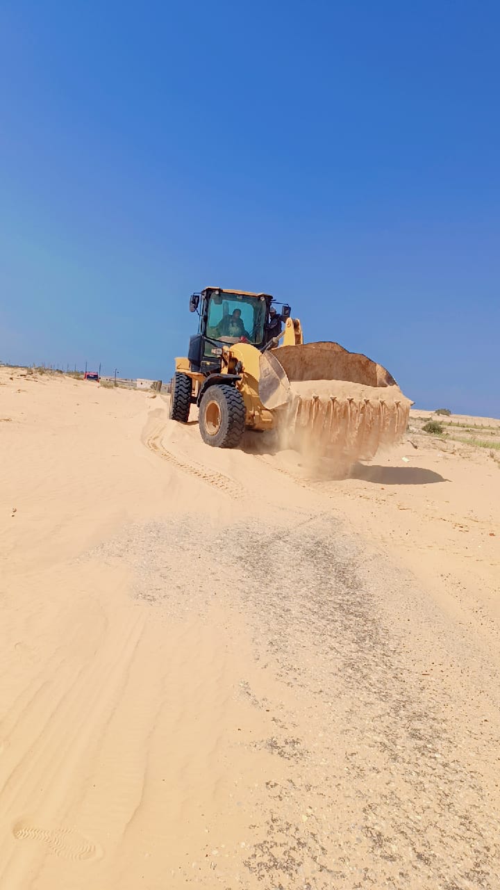 جهود مبذولة لفتح الطرق 