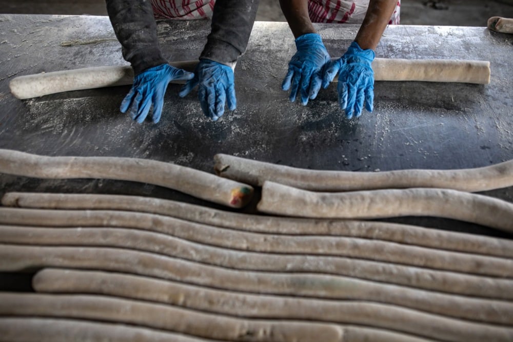 صناعة الحلويات فى غزة (3)