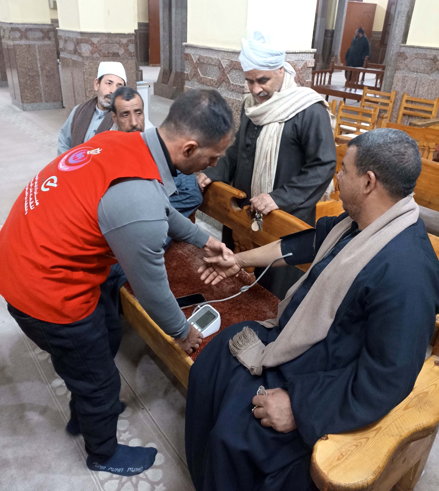الكشف على كبار السن الكشف على كبار السن