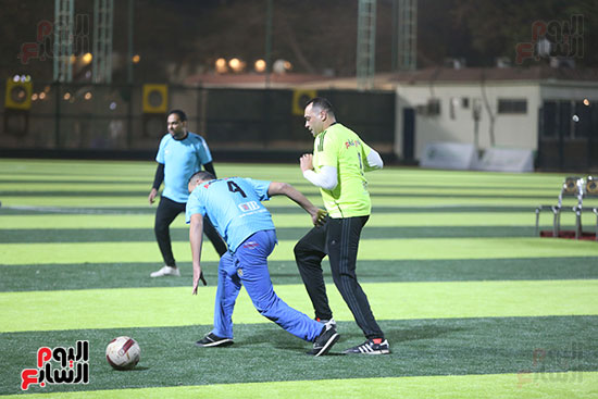 صدام اللاعبين فى أرض الملعب