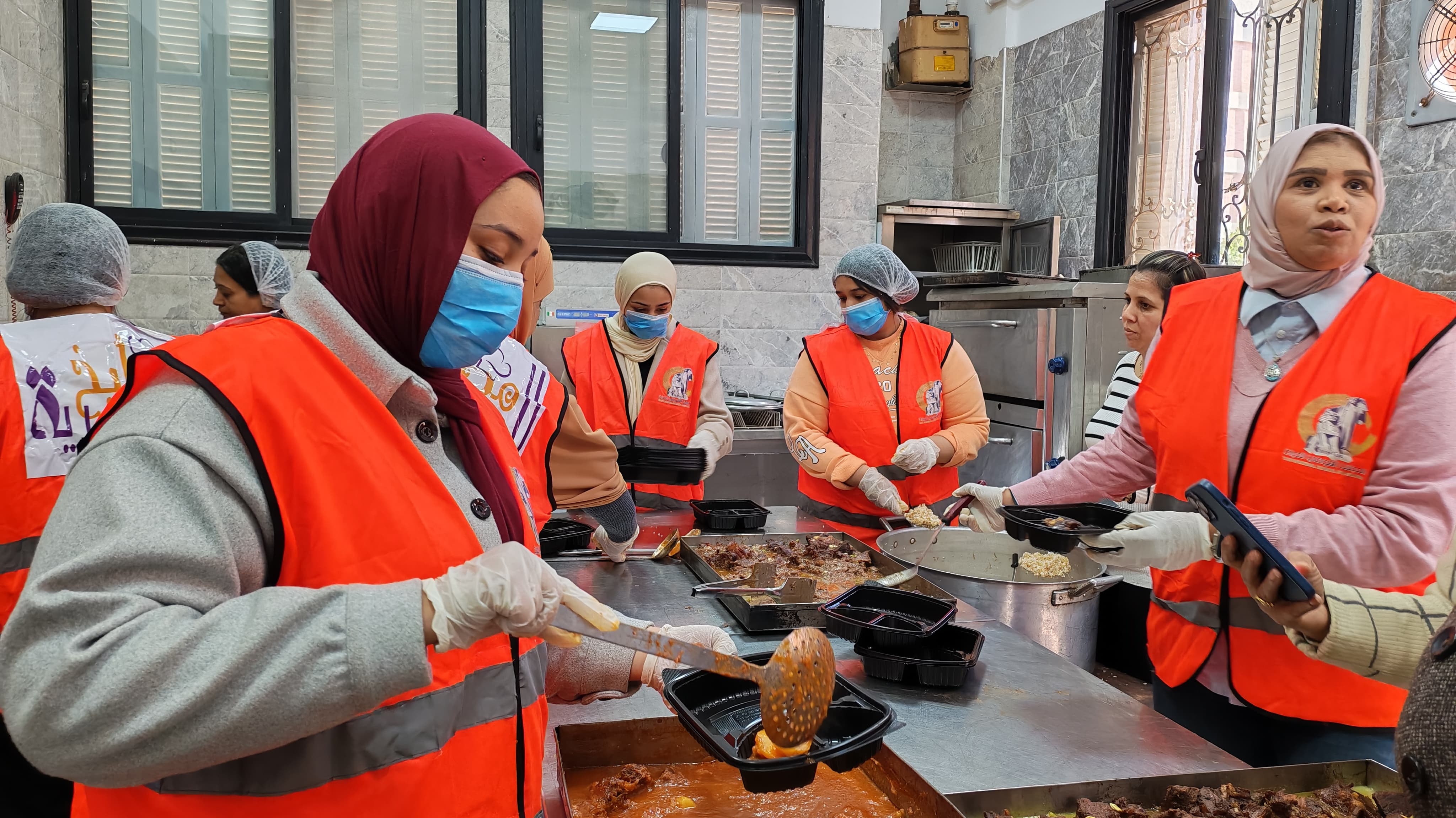 سيدات متطوعات_1