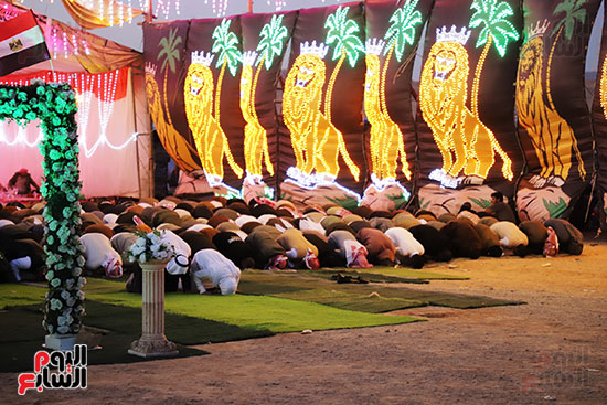 اثناء-صلاة-المغرب-