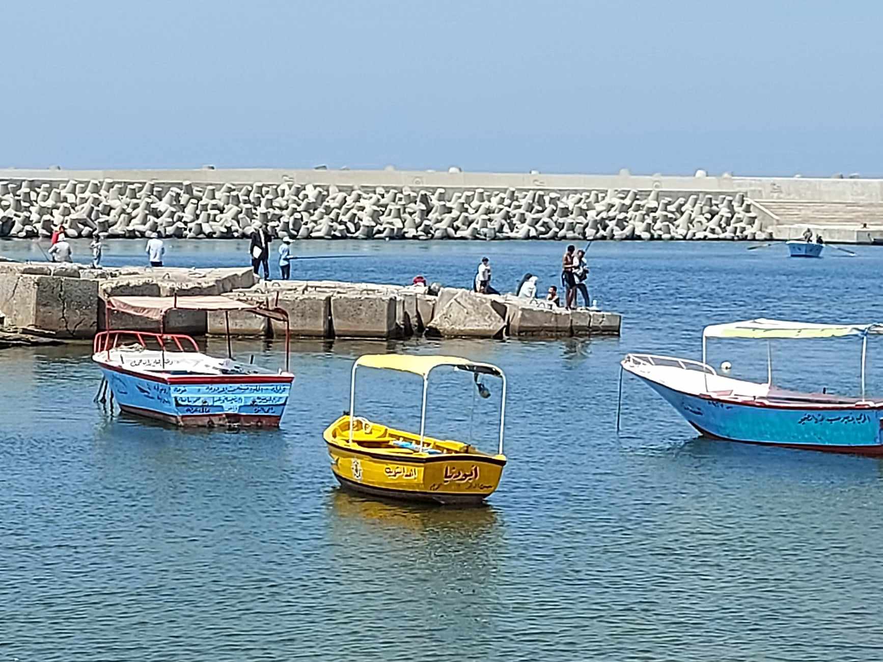 القوارب داخل القلعة