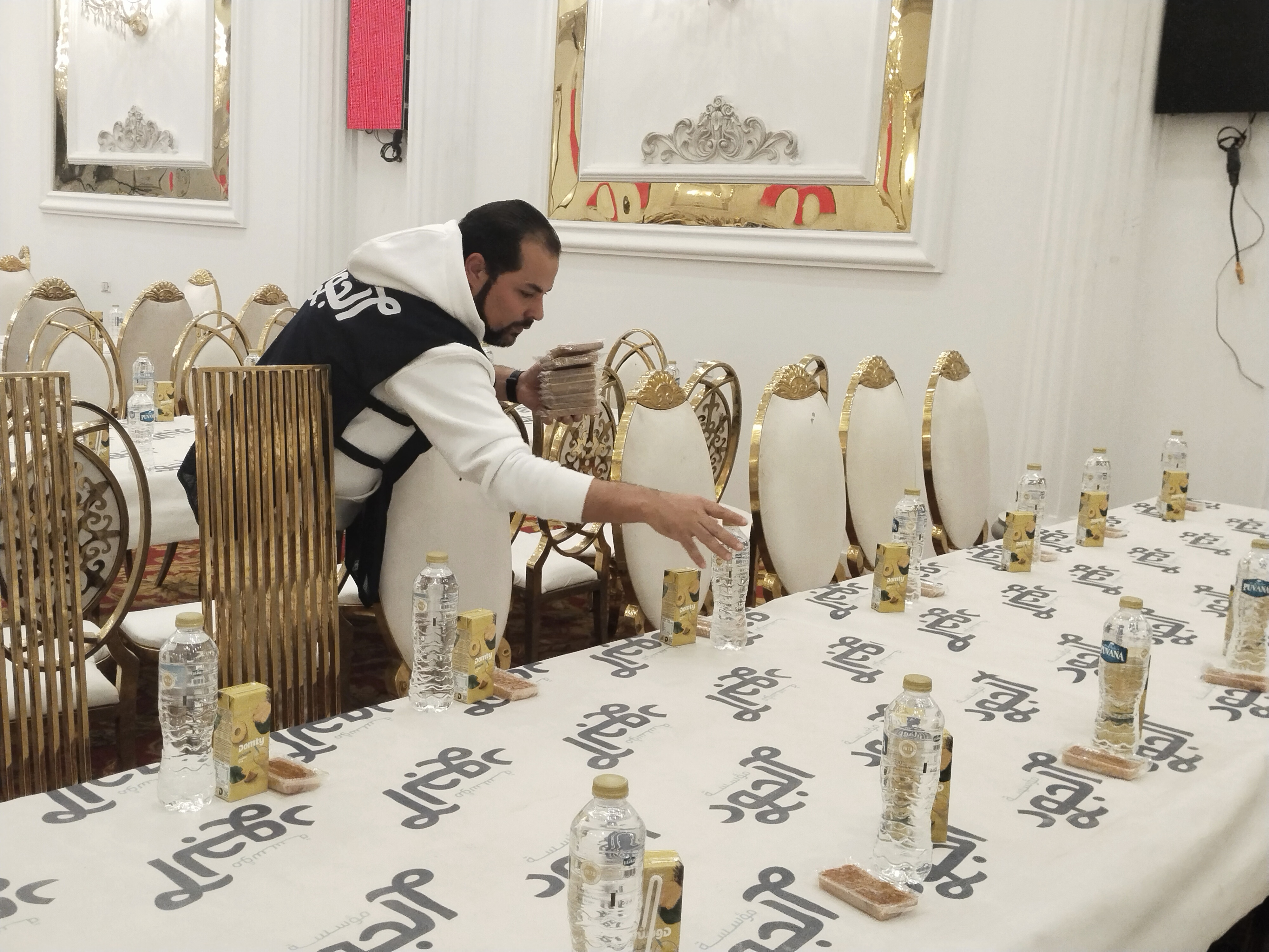 جانب من التجهيزات