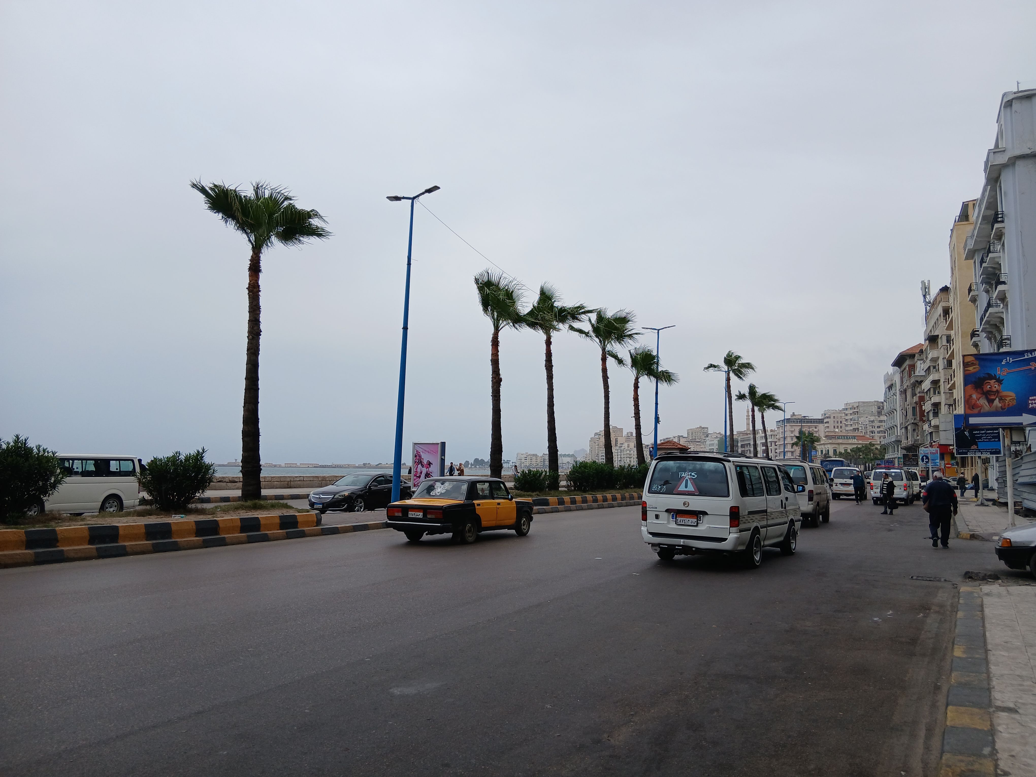 غيوم ونشاط للرياح في الإسكندرية غيوم ونشاط للرياح في الإسكندرية