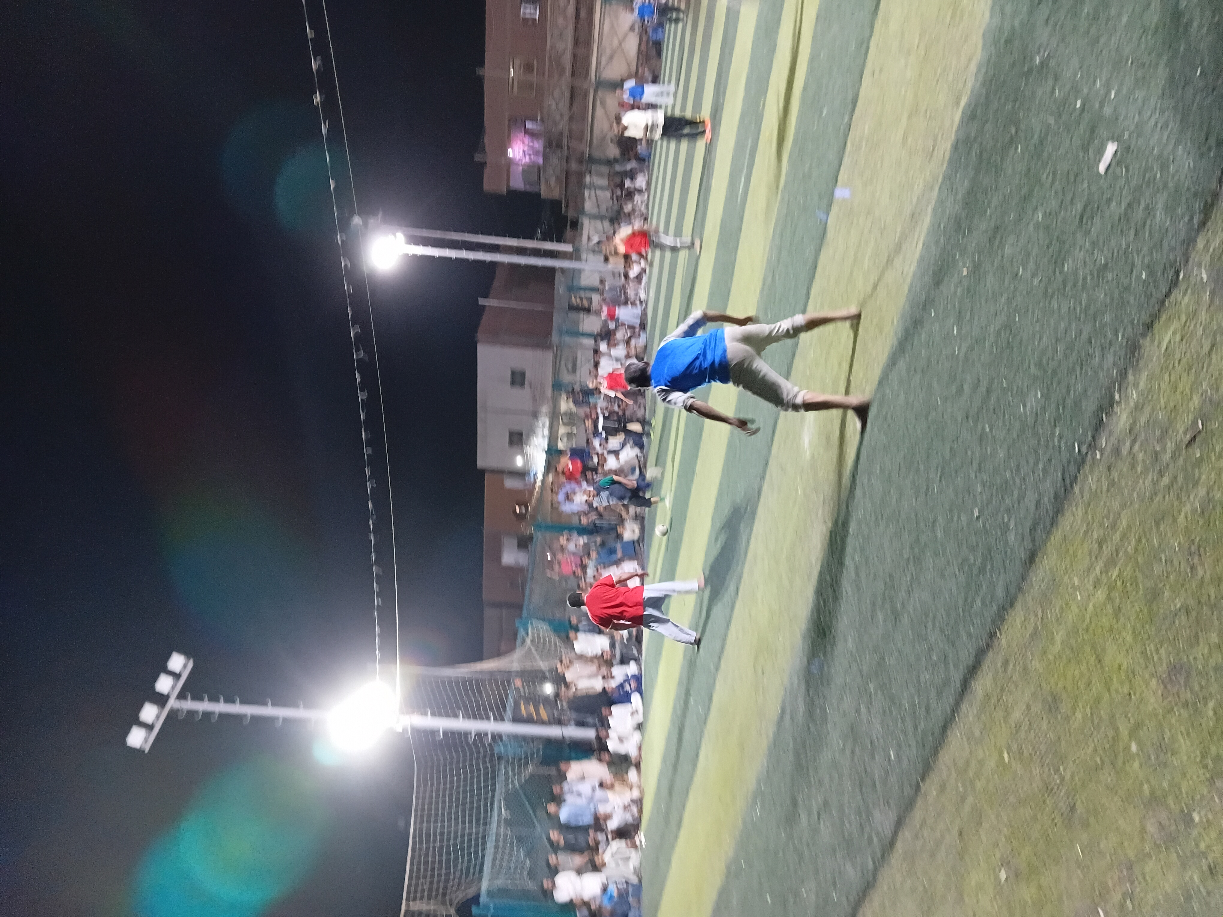 مباراة كرة قدم لكبار السن