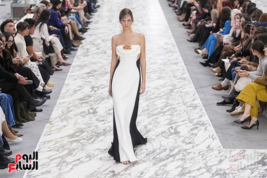 ملابس فاخرة