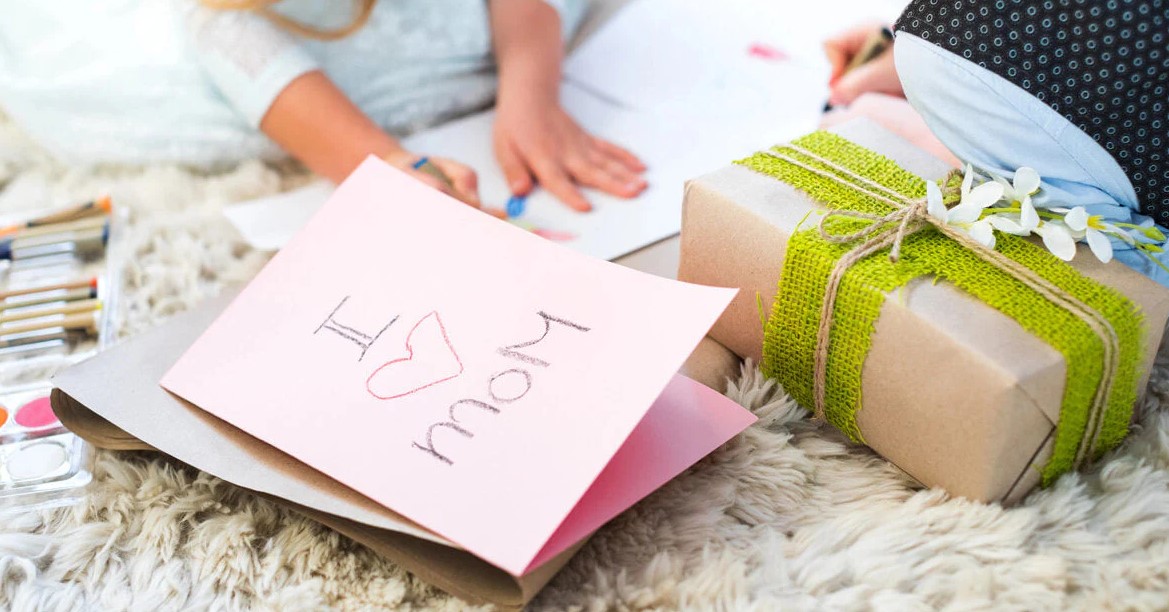 هدايا لا يفضل شرائها فى عيد الأم هدايا لا يفضل شرائها فى عيد الأم