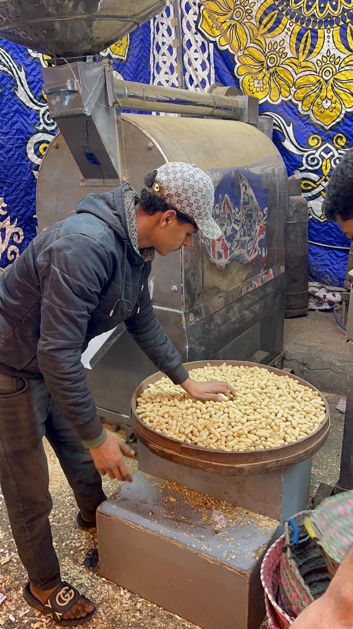 الفول بعد خروجه من الفرن الفول بعد خروجه من الفرن