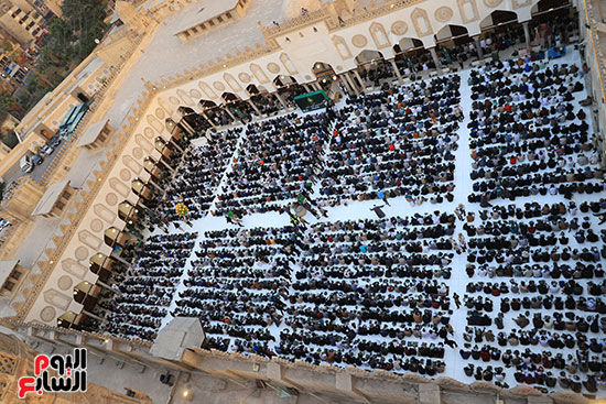 آلاف الصائمين فى حفل الإفطار