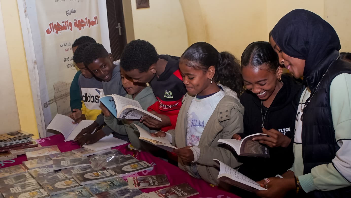 التضامن تواصل تقديم عروض مسرح «المواجهة والتجوال»