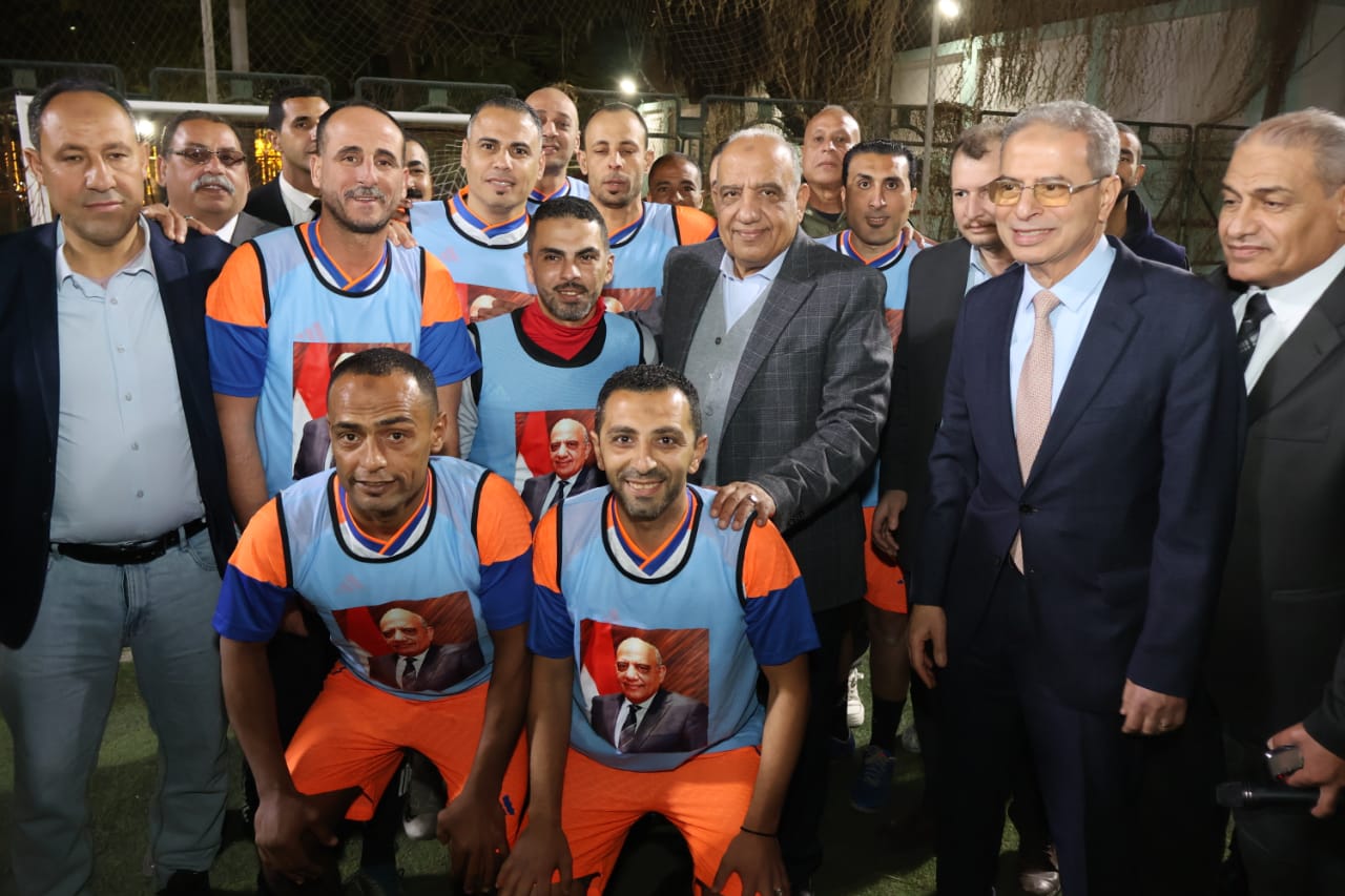 تكريم وزير الكهرباء الفريق تكريم وزير الكهرباء الفريق