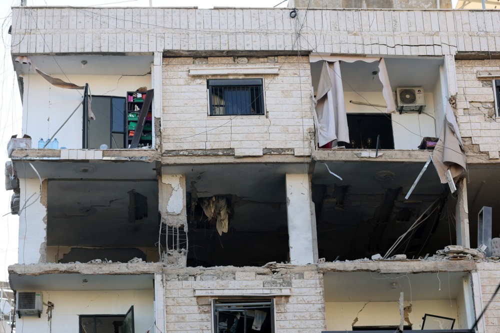 كر وفر ونزوح الأهالى.. 80 غارة إسرائيلية تضرب لبنان (4)