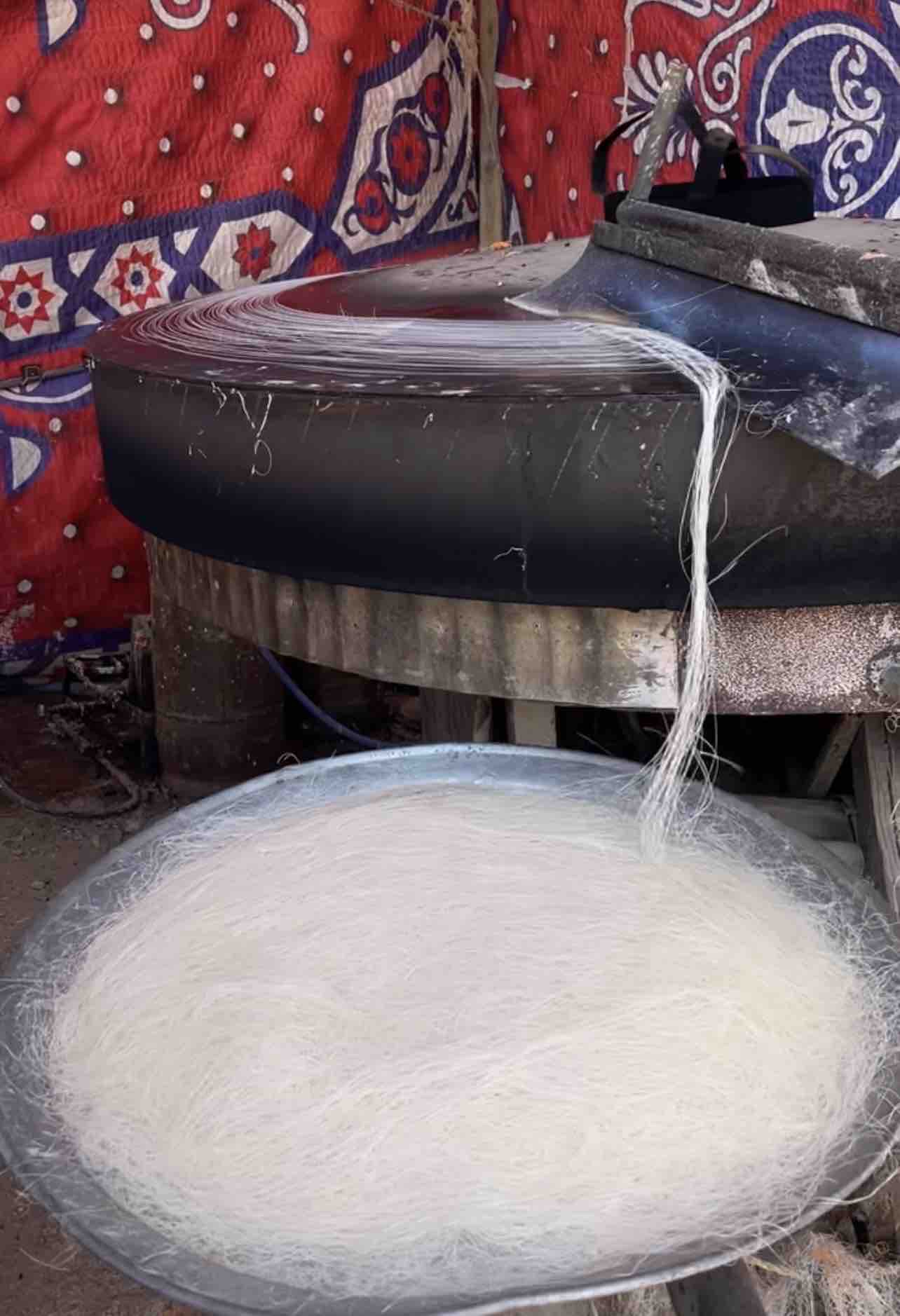 الكنافة تزين شوارع الشيخ زويد 