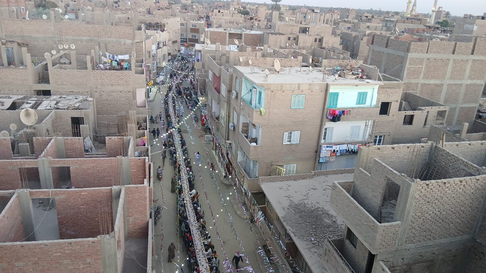 مائدة الإفطار من أعلى 