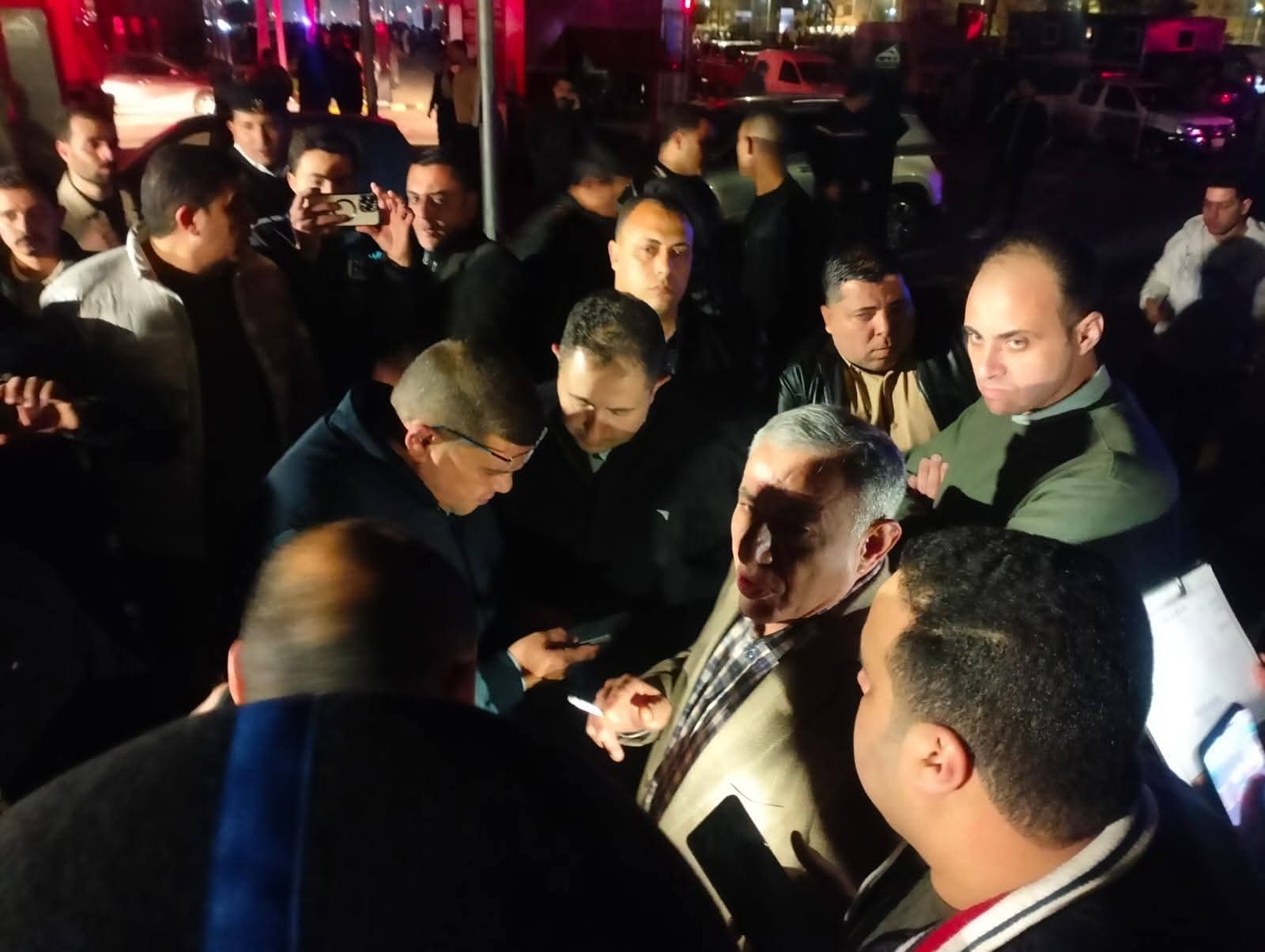 حريق مروع بمول تجاري في دمياط الجديدة (1)