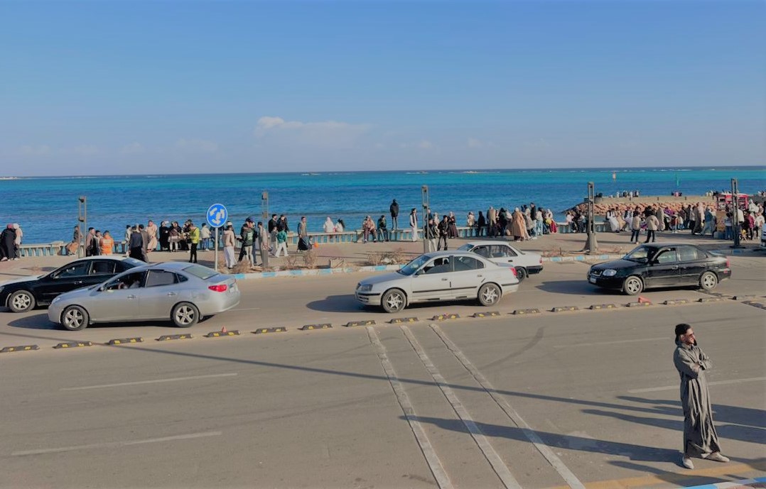 العيد على كورنيش مطروح شكل تانب العيد على كورنيش مطروح شكل تانب