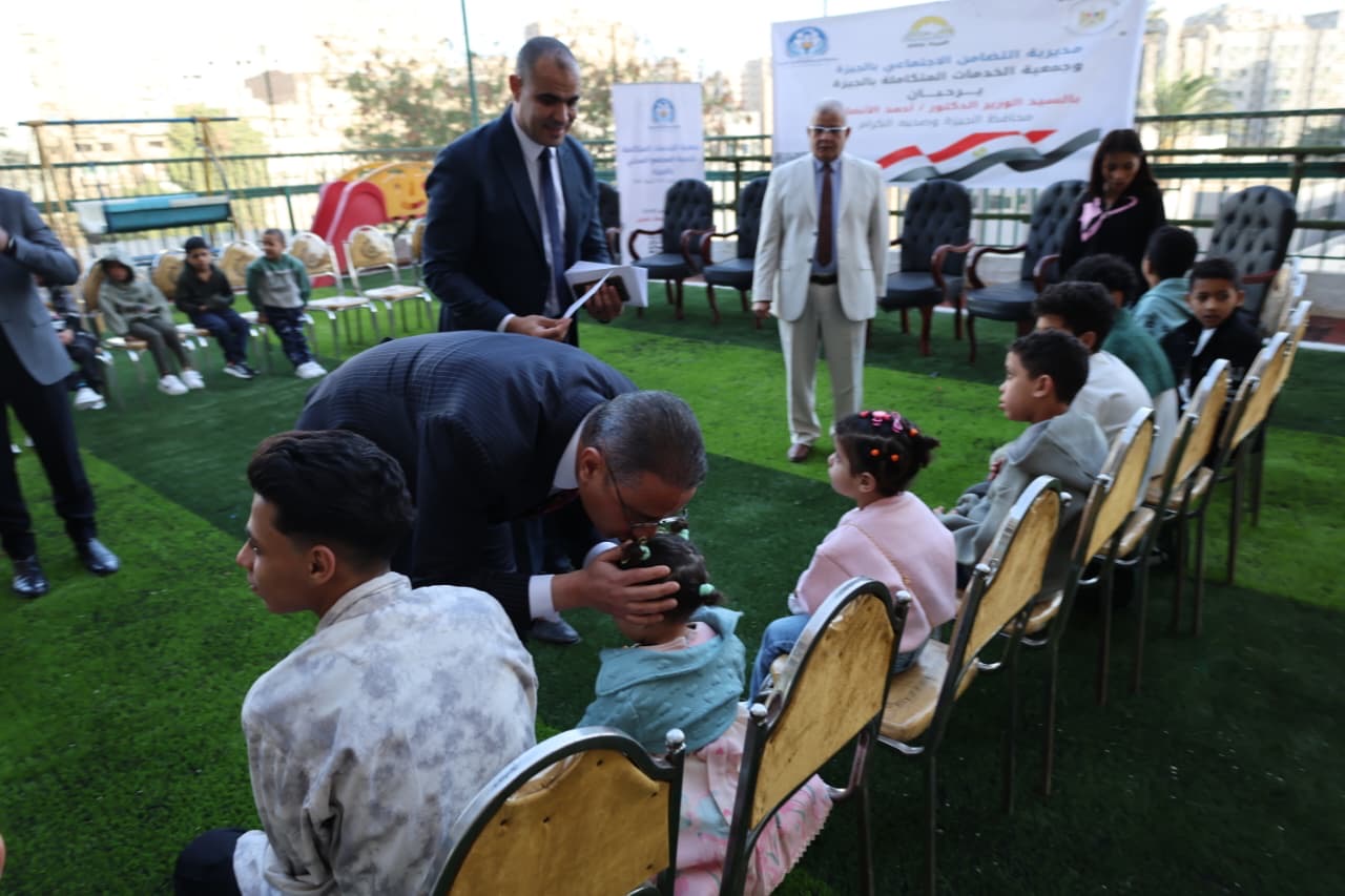 محافظ الجيزة يزور دور الأيتام