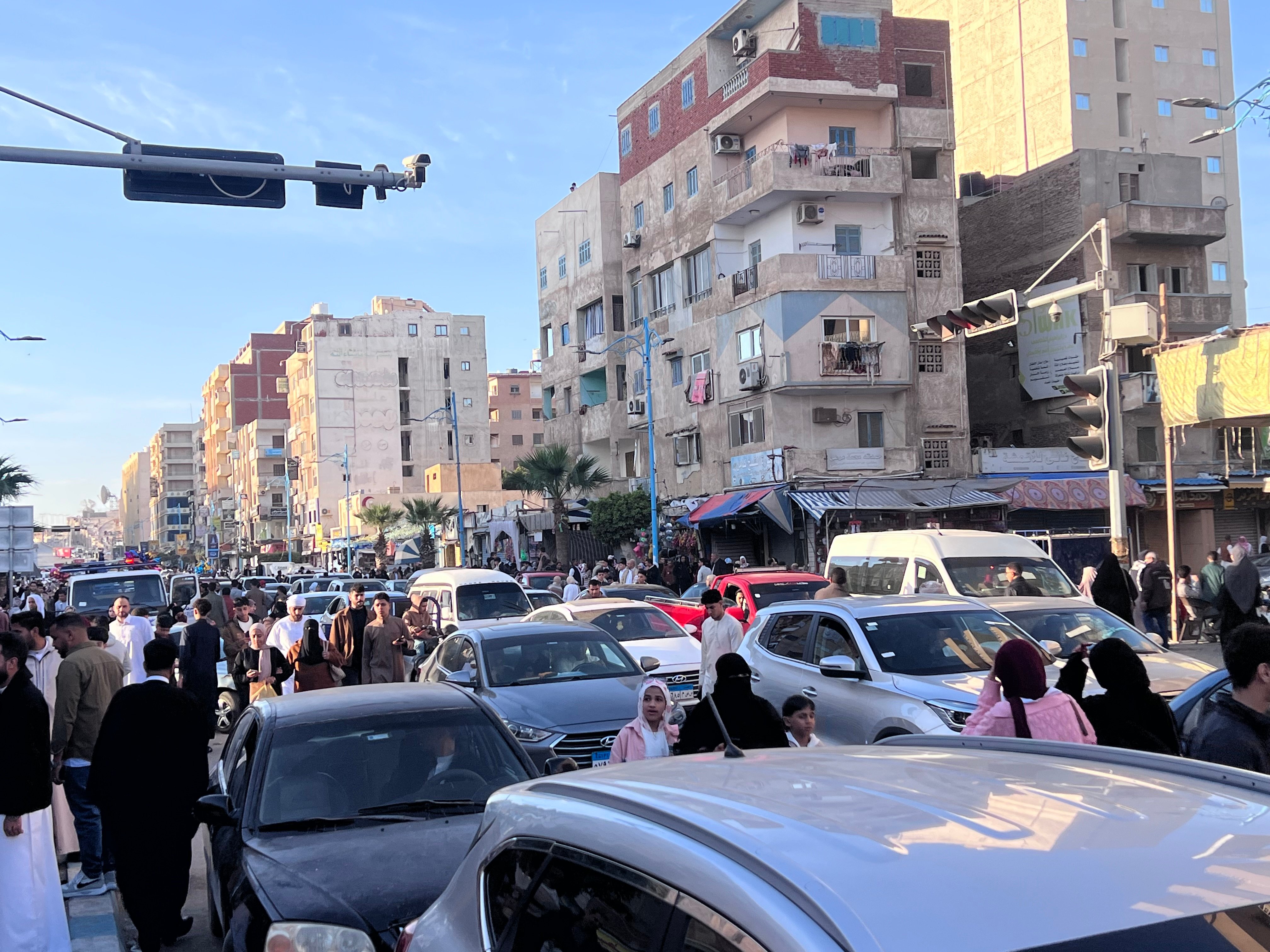 أجواء بهجة العيد في محيط ساحات ومساجد بمطروح (3)