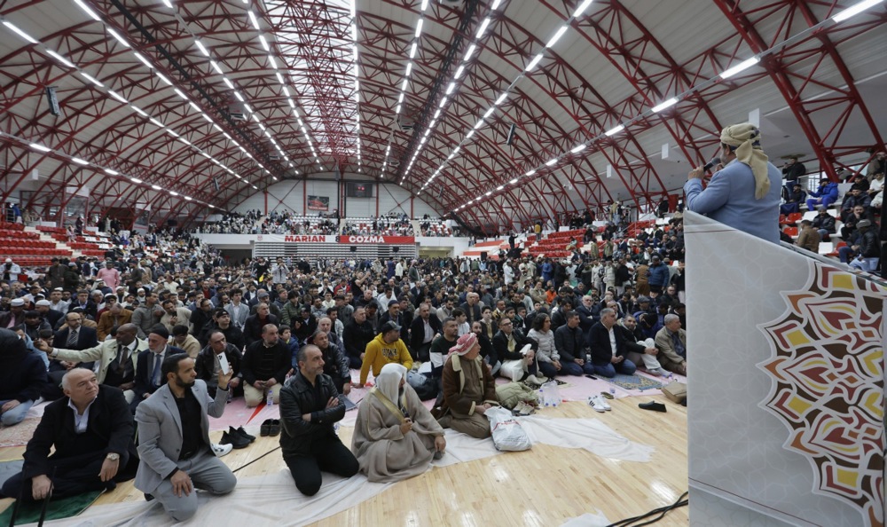 أوروبا تحتفل بعيد الفطر (8)