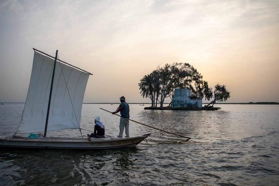 جزيرة الشخلوبة لحظة الغروب جزيرة الشخلوبة لحظة الغروب