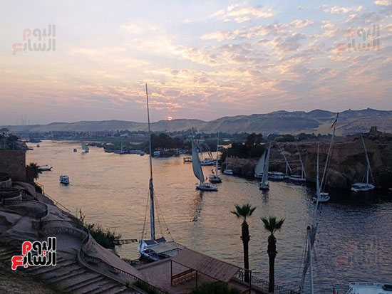 الغروب-فى-الحديقة الغروب-فى-الحديقة