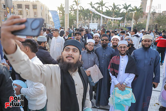 صلاة عيد الفطر بمسجد الحسين (31)