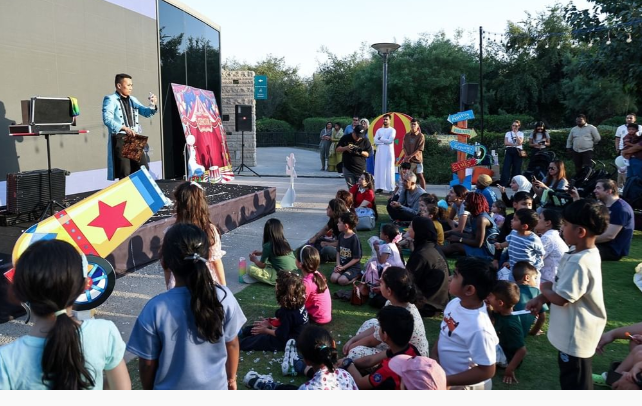 تجمع الأطفال وبهجة العيد فى حديقة ام الإمارات