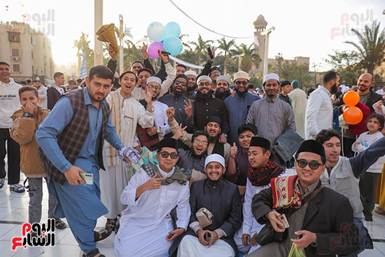 صلاة عيد الفطر بمسجد الحسين (34)