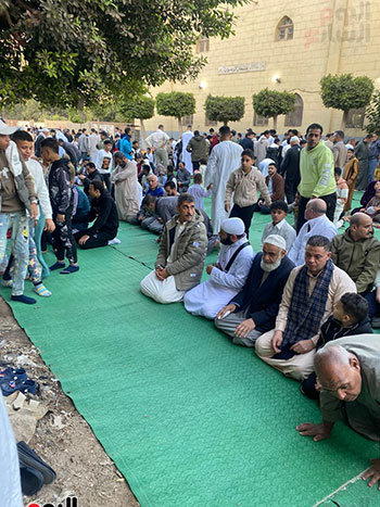صلاة العيد بساحة مسجد الرضوان (6)