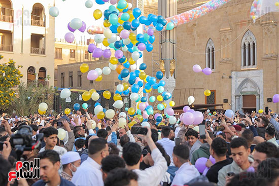 صلاة عيد الفطر بمسجد الحسين (15)