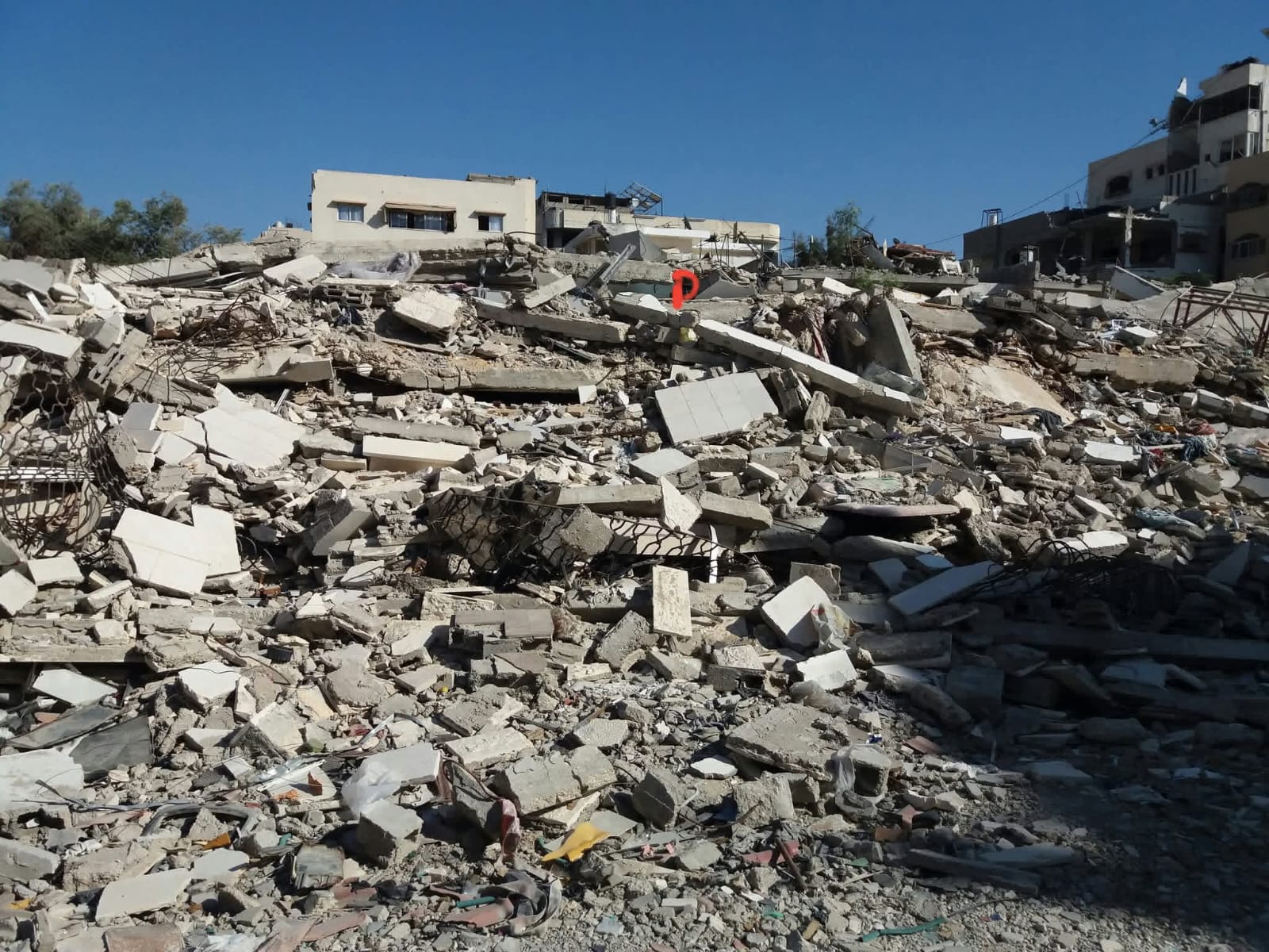 منزل عبد السلام البنا المهدوم منزل عبد السلام البنا المهدوم