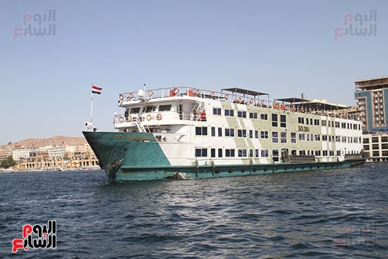 باخرة-سياحية باخرة-سياحية