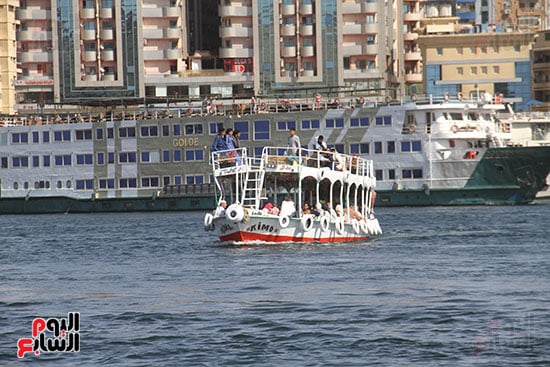 مركب-وسط-النيل مركب-وسط-النيل