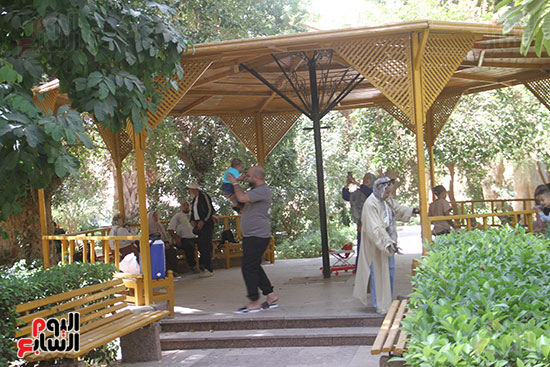 زوار-الحديقة
