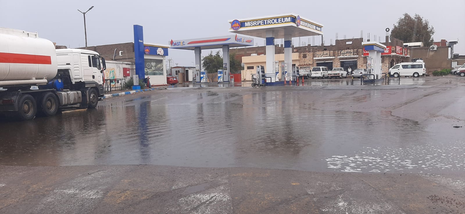 سقوط أمطار فجرا