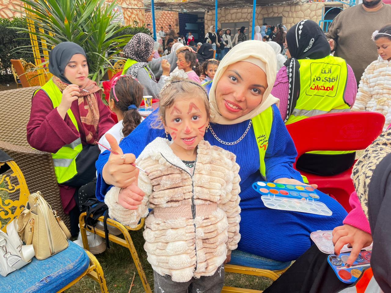 ورش حكى للأطفال من زوار الحدائق لرفع الوعى بخطورة التدخين