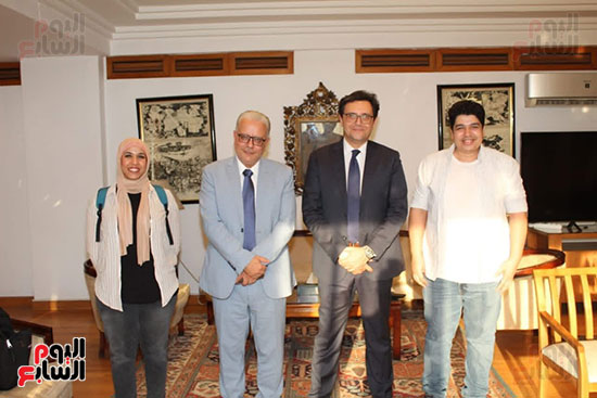 لقاؤهما-بوزير-الثقافة-السابق لقاؤهما-بوزير-الثقافة-السابق