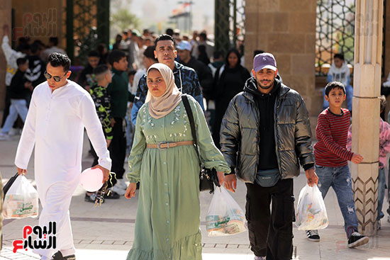 احتفال العائلات بثالث أيام عيد الفطر المبارك