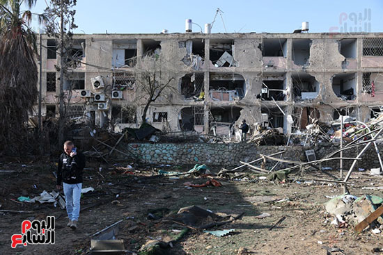 مبنى مدمر نتيجة شدة القصف