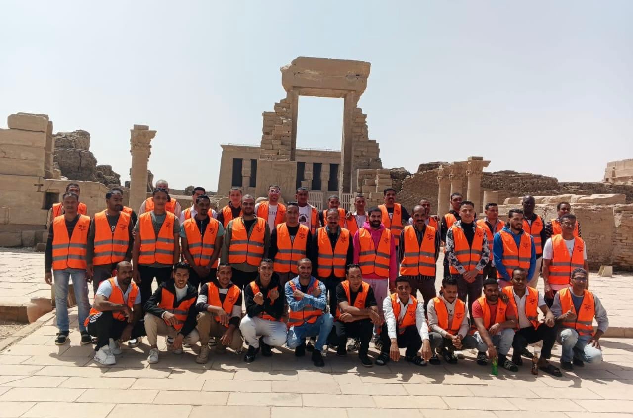 صندوق مكافحة الإدمان ينظم رحلة للمتعافين  من تعاطى  المواد المخدرة إلى معبد دندرة  