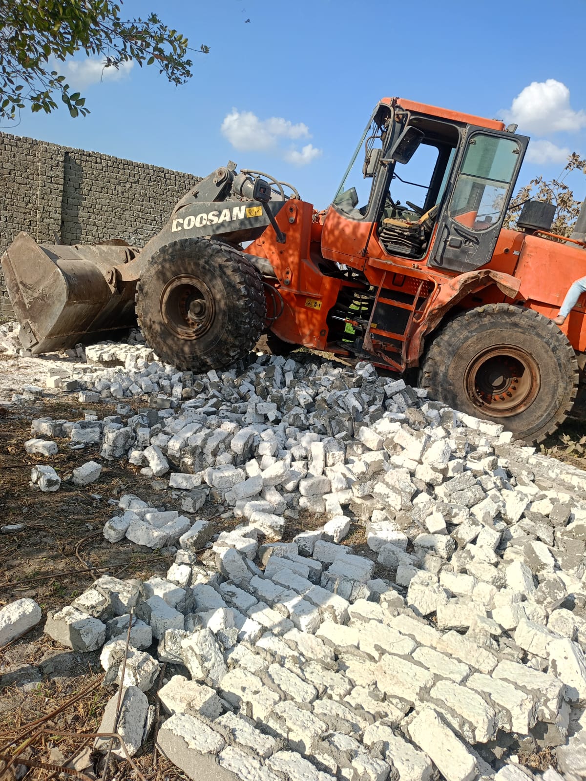 مخالفات بناء وتعديات على الأراضى الزراعية