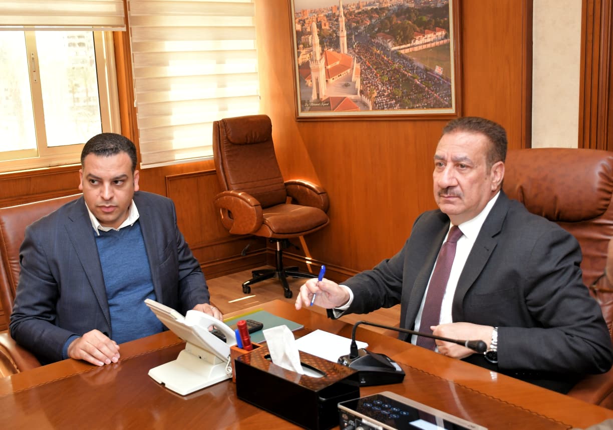 المحافظ والنائب المحافظ والنائب