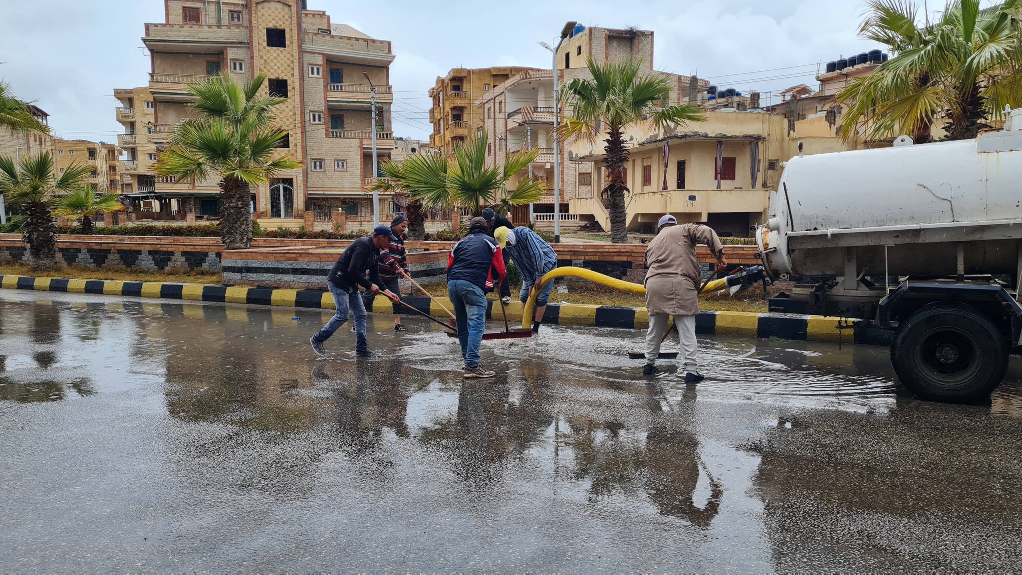 كسح مياه الامطار بمصيف بلطيم كسح مياه الامطار بمصيف بلطيم