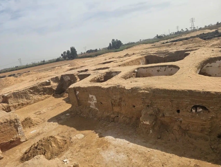 بقايا مبنى أثرى من القرن الخامس الميلادى