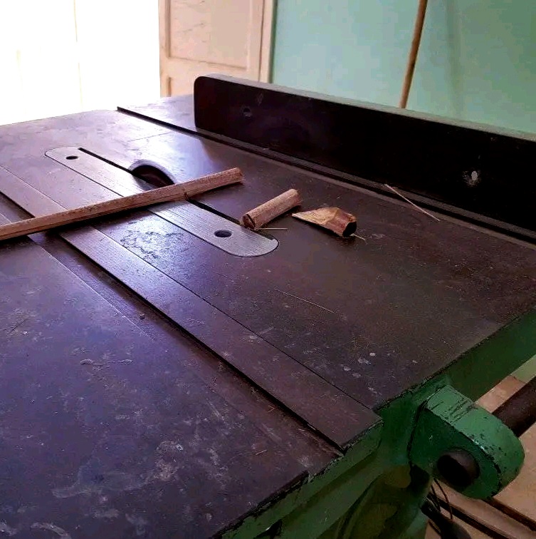 وحدة تقطيع جريد النخيل