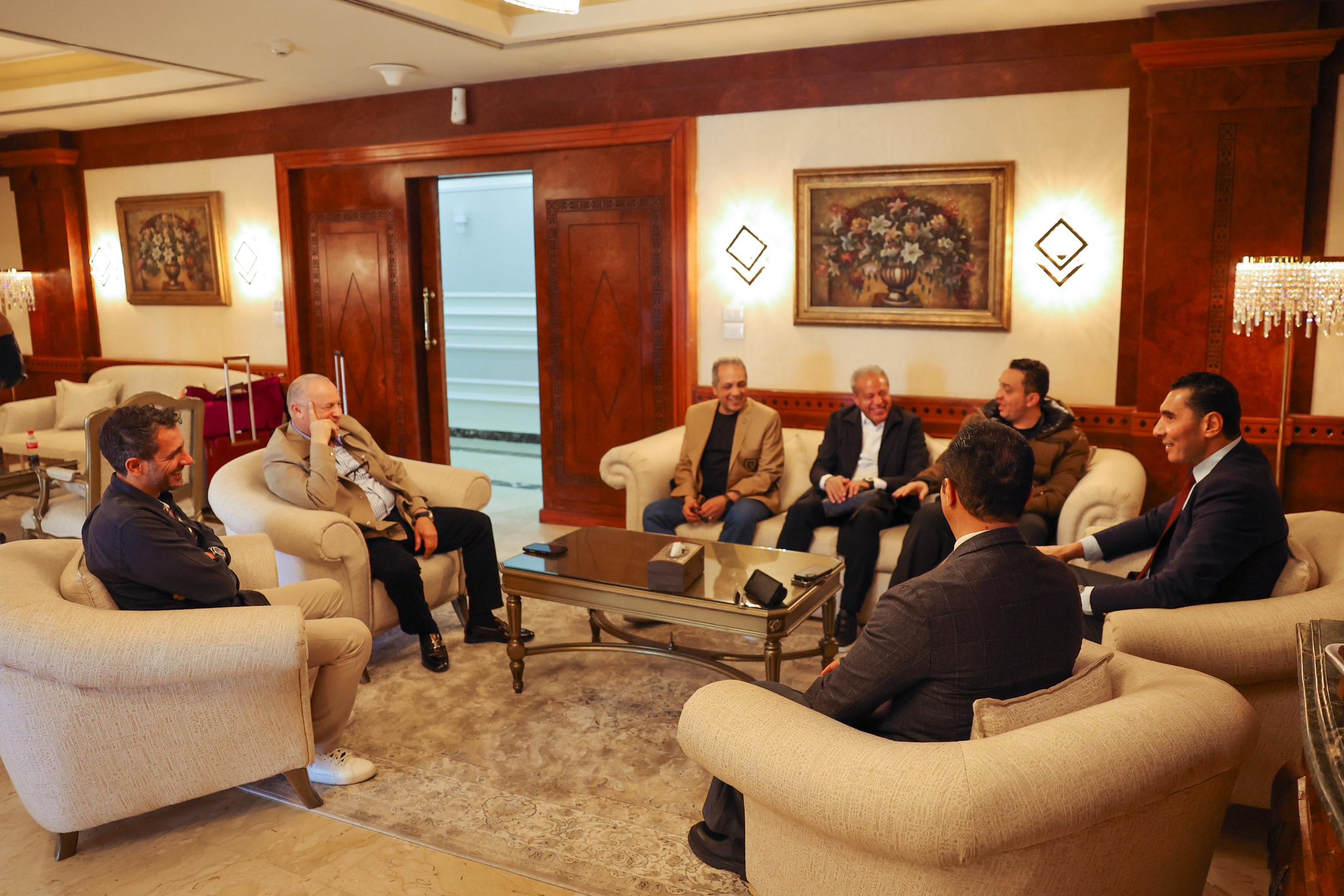 وزير الرياضة مع مجلس اتحاد الكرة