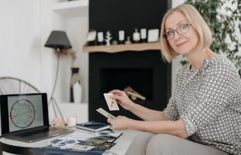 توقعات الفلك