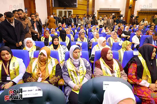 تكريم الأمهات المثاليات (15)